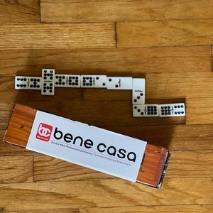 Nene casa dominoes